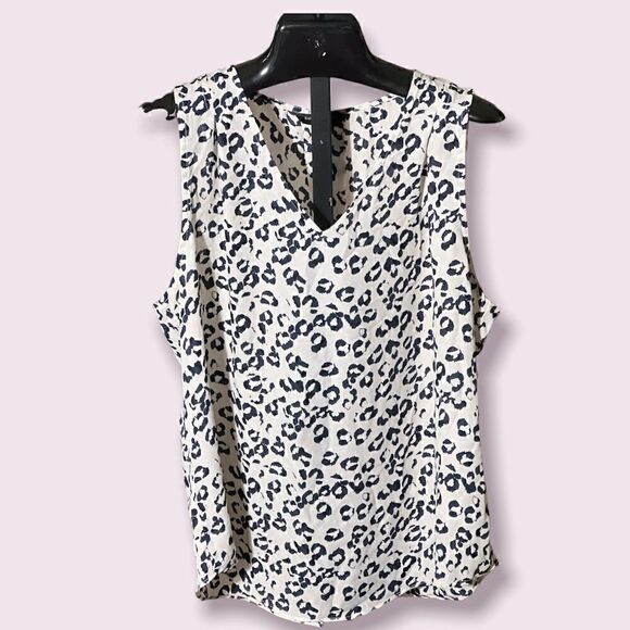 Banana Republic Cheetah Chemise  - Picture 1 of 2